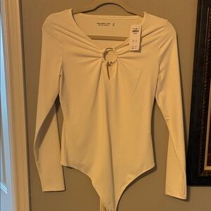 NWT Abercrombie & Fitch Cream Thong Longsleeve Bodysuit M